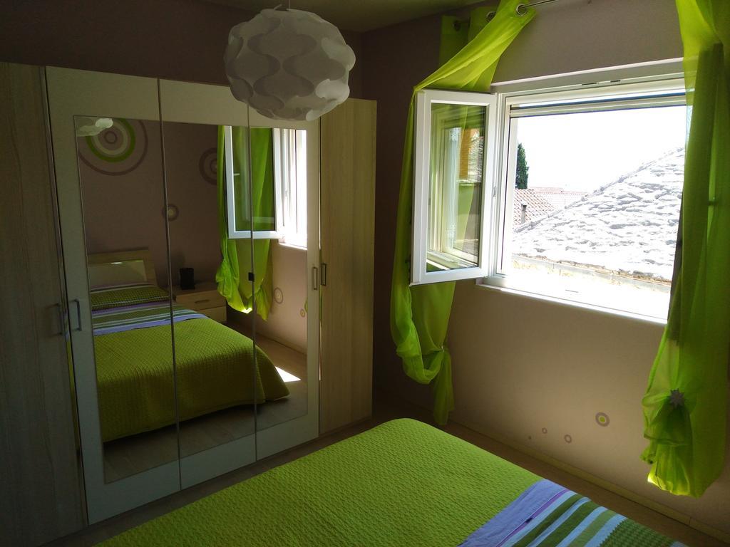 Apartment Tara Sumartin Zewnętrze zdjęcie